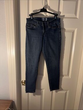 Levi's Women's Skinny Jeans in Dark Blue Wash